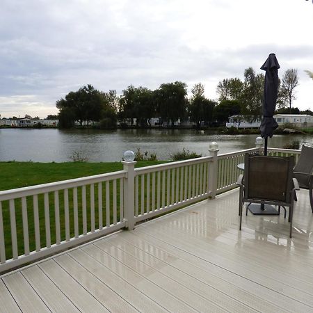 Cedar Lake 58 At Southview Leisure Park Skegness Bagian luar foto